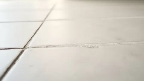 jaka fuga przy ogrzewaniu podłogowym