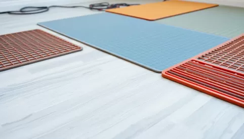 Jakie panele do ogrzewania podłogowego